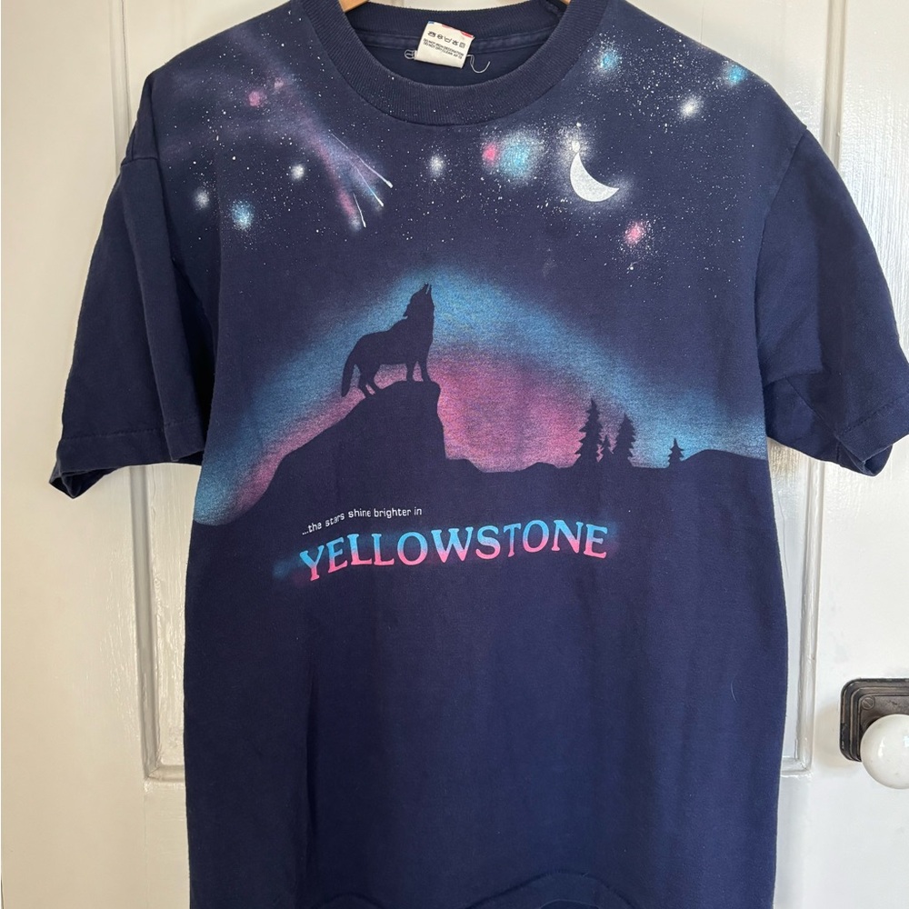 Vintage Yellowstone National Park T-Shirt - Men’s Large